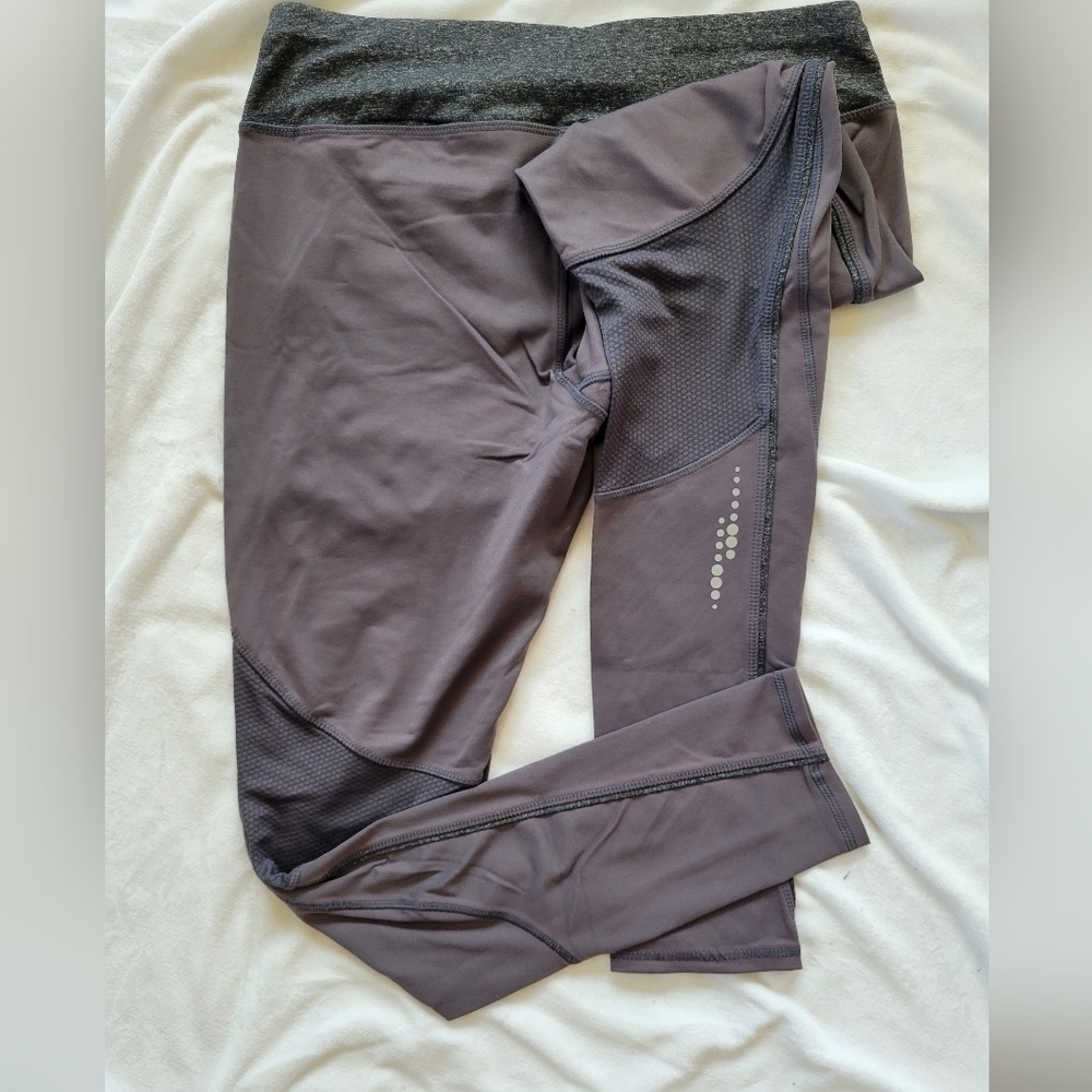 Avia Active grey athletic pants w/ non see through mesh detail M - Picture 5 of 6
